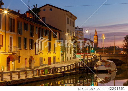 Milan. Canal Naviglio Grande at dawn. 42291861