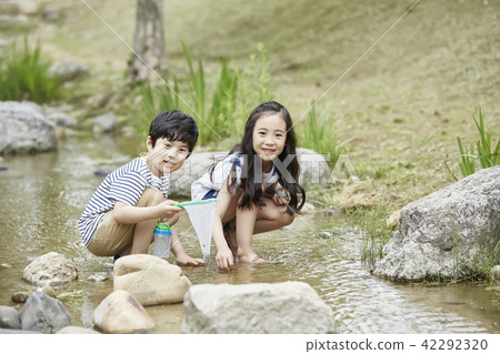 夏天，公園，孩子，孩子，野餐，散步，郊遊，森林，度假，度假 42292320