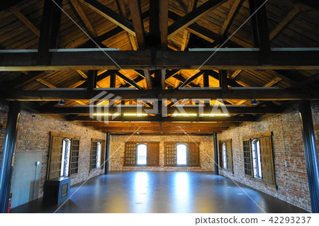 6月Honjo 30前Honjo商業銀行磚倉庫·Cocoon倉庫·King Post Truss 42293237