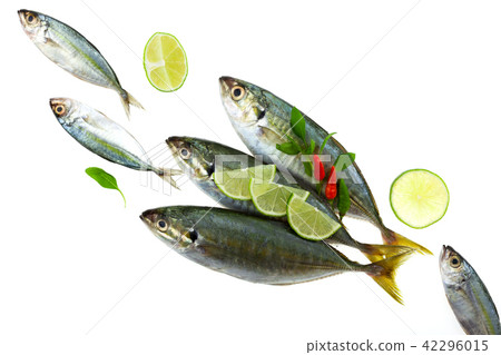 Fresh fish with lemon and leaf Fresh fish with lemon and leaf 42296015