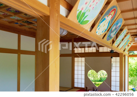 Nishishin Guesthouse Inugame Window Heart Nishishin Guesthouse Inugame Window Heart 42296056