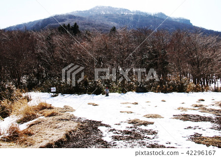通往Grandmothersan山頂的道路 通往Grandmothersan山頂的道路 42296167