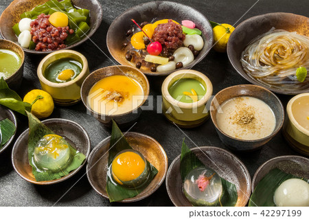 Bean chestnut, bean and cubes of agar Japanese sweets Bean chestnut, bean and cubes of agar Japanese sweets 42297199