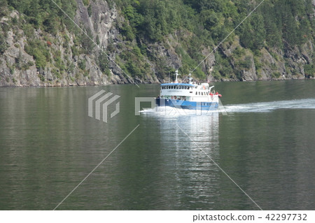 Fjord Norway 42297732