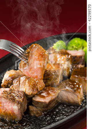 骰子牛排 42299570