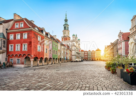 Stary Rynek square, Town Hall in Poznan, Poland 42301338
