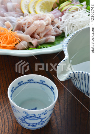 阿庫，和野雞一起喝酒 42302748