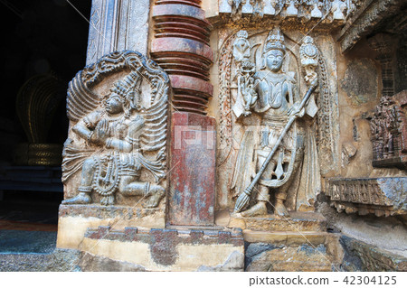 Dwarapala and Garuda, Chennakesava temple, Belur 42304125