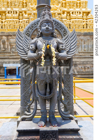 Garuda, Chennakesava temple, Belur, Karnataka 42304263