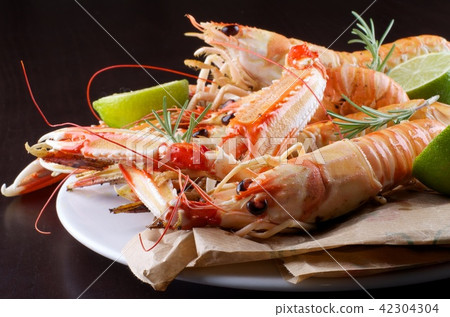 Delicious Grilled Langoustines 42304304