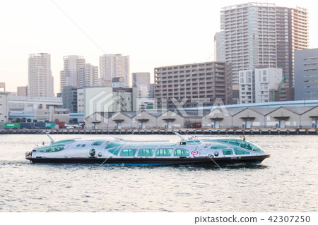 Single of boat at sumida river viewpoint in tokyo 42307250