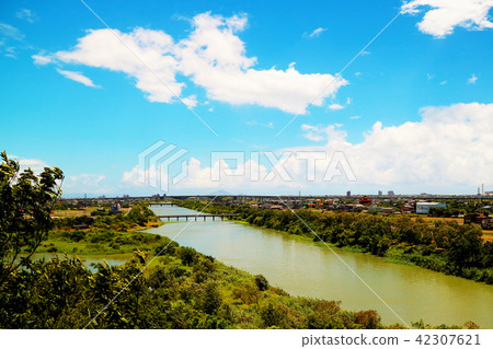 冬山河生態景區,河水,橋,台灣,宜蘭王朝,福山,白雲,艾寺,草原,林地 冬山河生態景區,河水,橋,台灣,宜蘭王朝,福山,白雲,艾寺,草原,林地 42307621