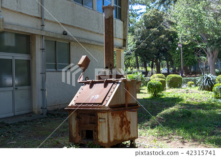 Abandoned incinerator at Chiba Park in Chiba City, Chiba Prefecture 42315741