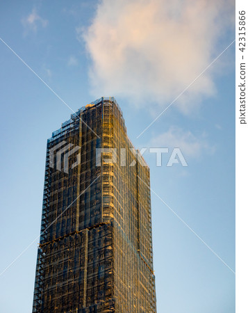 The construction site enclosed plastic mash 42315866