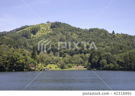 Lake Hijiri and Mt. Mitsumine, Omi Village, Nagano Prefecture Lake Hijiri and Mt. Mitsumine, Omi Village, Nagano Prefecture 42318991