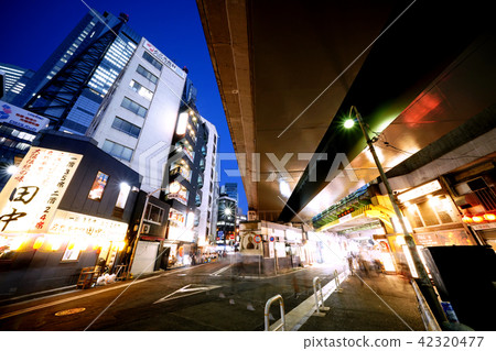 Tokyo's urban landscape in Japan Shinbashi at night 42320477