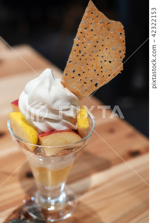 An apple parfait An apple parfait 42322153