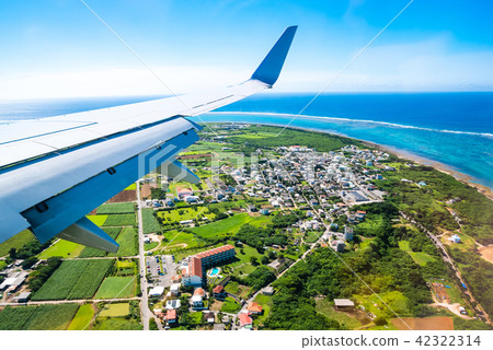 A view from the airplane (Ishigakijima) A view from the airplane (Ishigakijima) 42322314