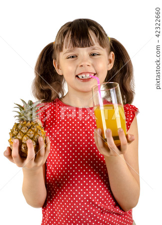little girl with juice 42322660