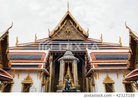 Facade of Wat Phra Kaew - Emerald Buddha Temple Facade of Wat Phra Kaew - Emerald Buddha Temple 42323188