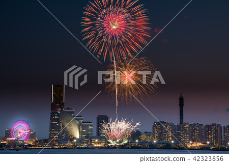 Yokohama Minato Mirai 21 and fireworks 42323856
