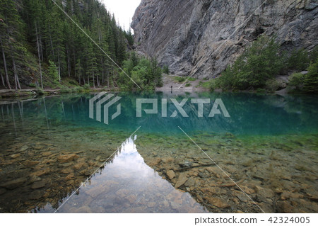 Grassy Lake Grassy Lake 42324005