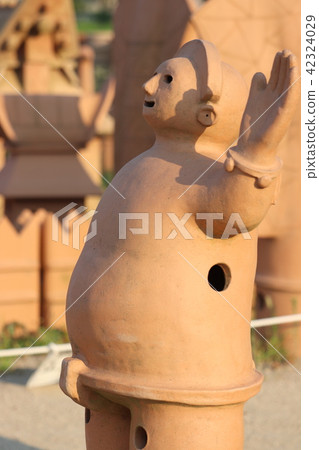 現在的Shirozuka Kofun的Haniwa（複製品） 42324029