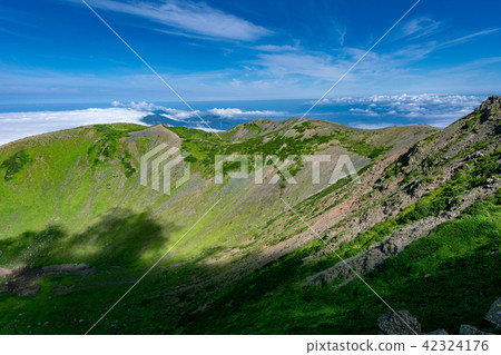 Mt. Yotei Outer Ring Mountain and Niseko Annupuri 42324176