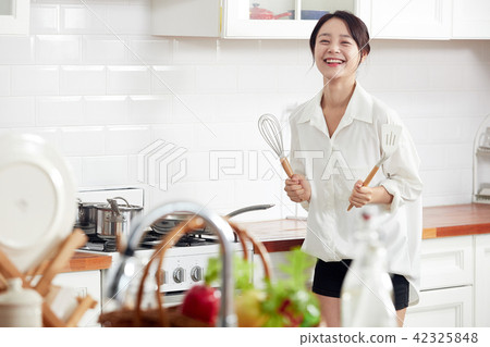 Bridal class cooking practice Bridal class cooking practice 42325848