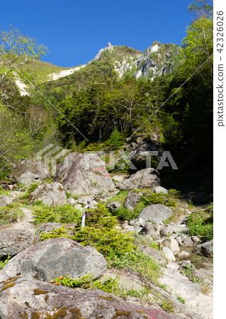 Obelisk Dondo from Sawado mountain road 42326026