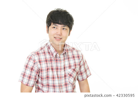 一個微笑的人 一個微笑的人 42330595