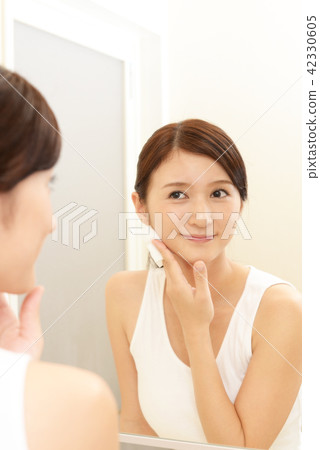 女性皮膚護理 女性皮膚護理 42330605