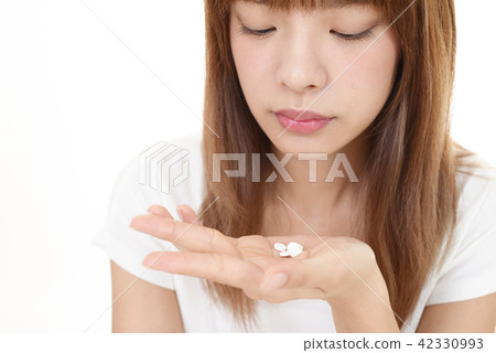 Women who drink supplements Women who drink supplements 42330993