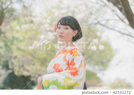 女生 女孩 女性 42331272