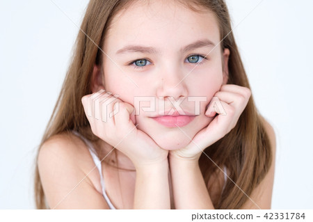emotion calm unenthusiastic kid chin propped hands emotion calm unenthusiastic kid chin propped hands 42331784