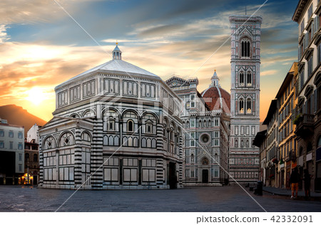 Famous Cathedral in Florence Famous Cathedral in Florence 42332091