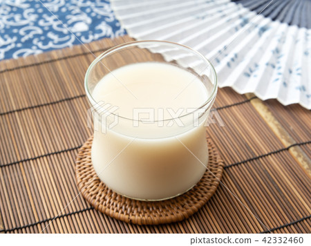 甜酒精飲用甜飲酒 甜酒精飲用甜飲酒 42332460