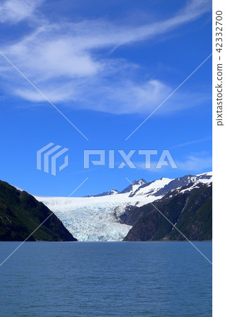 View from Alaska Glacier Cruise View from Alaska Glacier Cruise 42332700