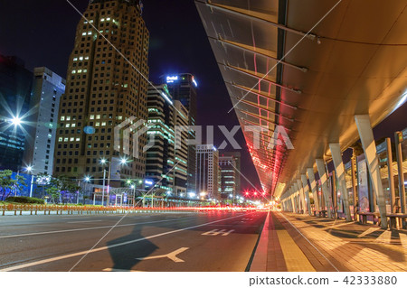 Seoul, Korea, night view Seoul, Korea, night view 42333880