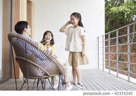 生活，家庭，爸爸，媽媽，女兒，韓國人 42335295