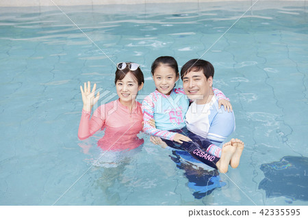 Travel, Family, Dad, Mom, Daughter, Korean Travel, Family, Dad, Mom, Daughter, Korean 42335595