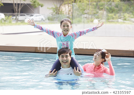 Travel, Family, Dad, Mom, Daughter, Korean 42335597