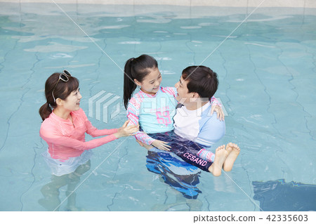 Travel, Family, Dad, Mom, Daughter, Korean 42335603