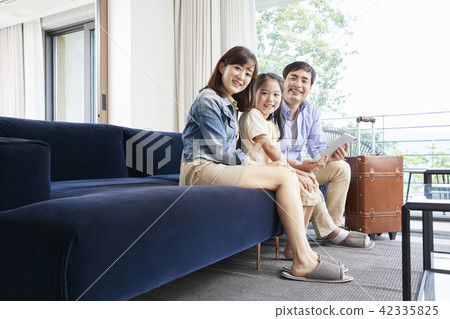 Travel, Family, Dad, Mom, Daughter, Korean Travel, Family, Dad, Mom, Daughter, Korean 42335825