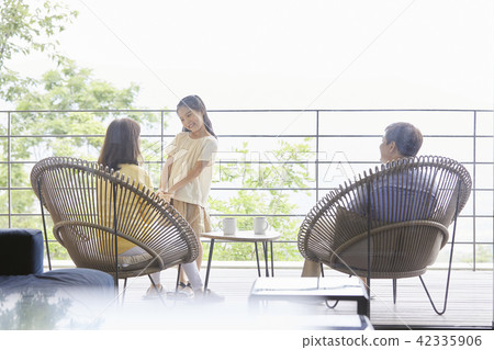 生活,家庭,爸爸,媽媽,女兒,韓國人 生活,家庭,爸爸,媽媽,女兒,韓國人 42335906