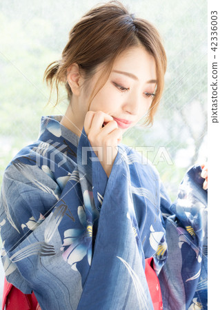 浴衣的女人 浴衣的女人 42336003
