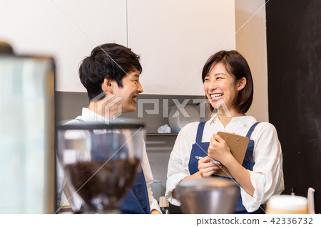 咖啡廳員工 咖啡廳員工 42336732