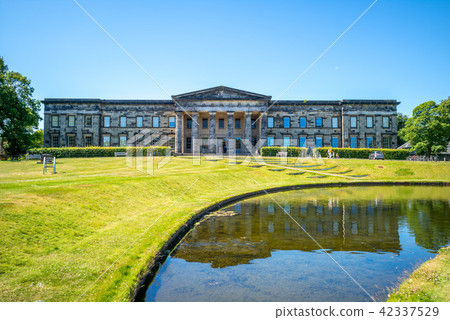 Scottish National Gallery of Modern Art 42337529