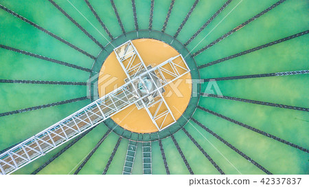 Aerial top view recirculation solid contact. Aerial top view recirculation solid contact. 42337837