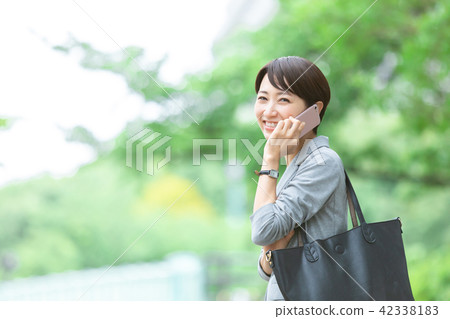 Suit female office lady fresh green OL business suits portrait recruit Suit female office lady fresh green OL business suits portrait recruit 42338183